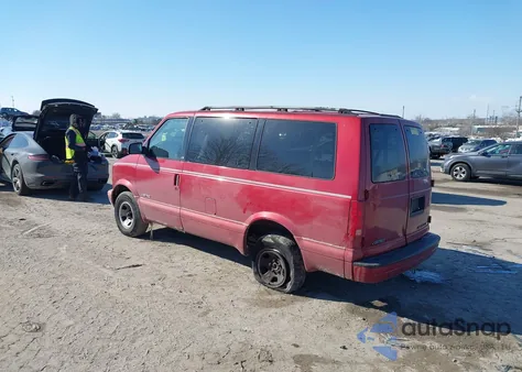 1998 Chevrolet Astro z USA, uszkodzony, nr VIN 1GNDM19W2WB213426